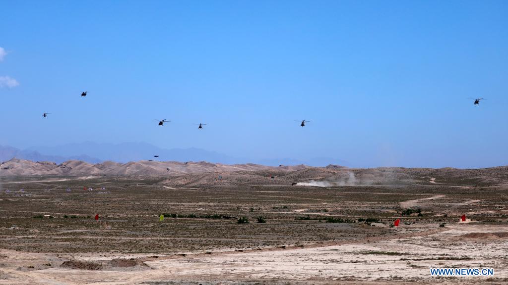 Chinese, Russian military personnel conduct adaptive training for joint military drill