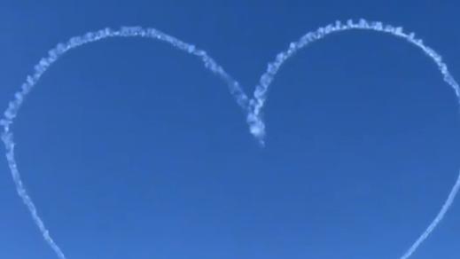Jets draw heart in sky over Changchun