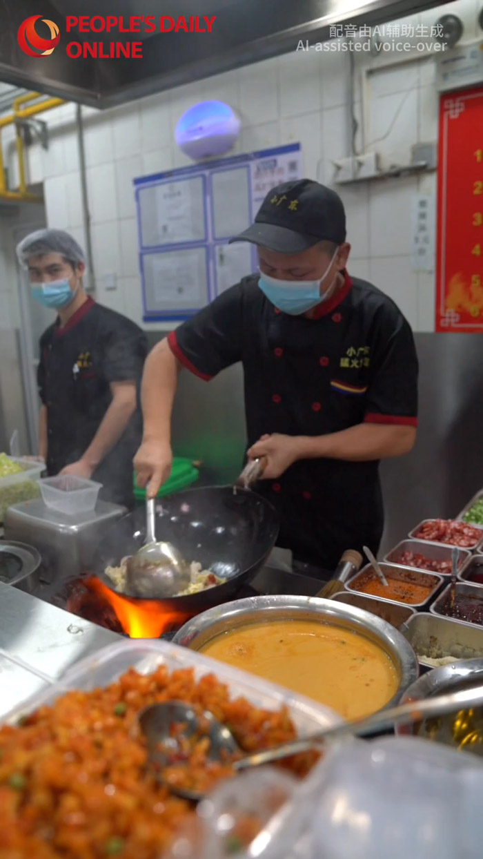 China Buzz: How a viral fried rice shop shows the warmth of city governance
