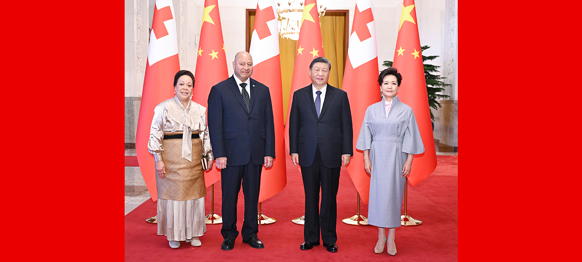 Xi meets Tonga's king, urging better alignment of development strategies